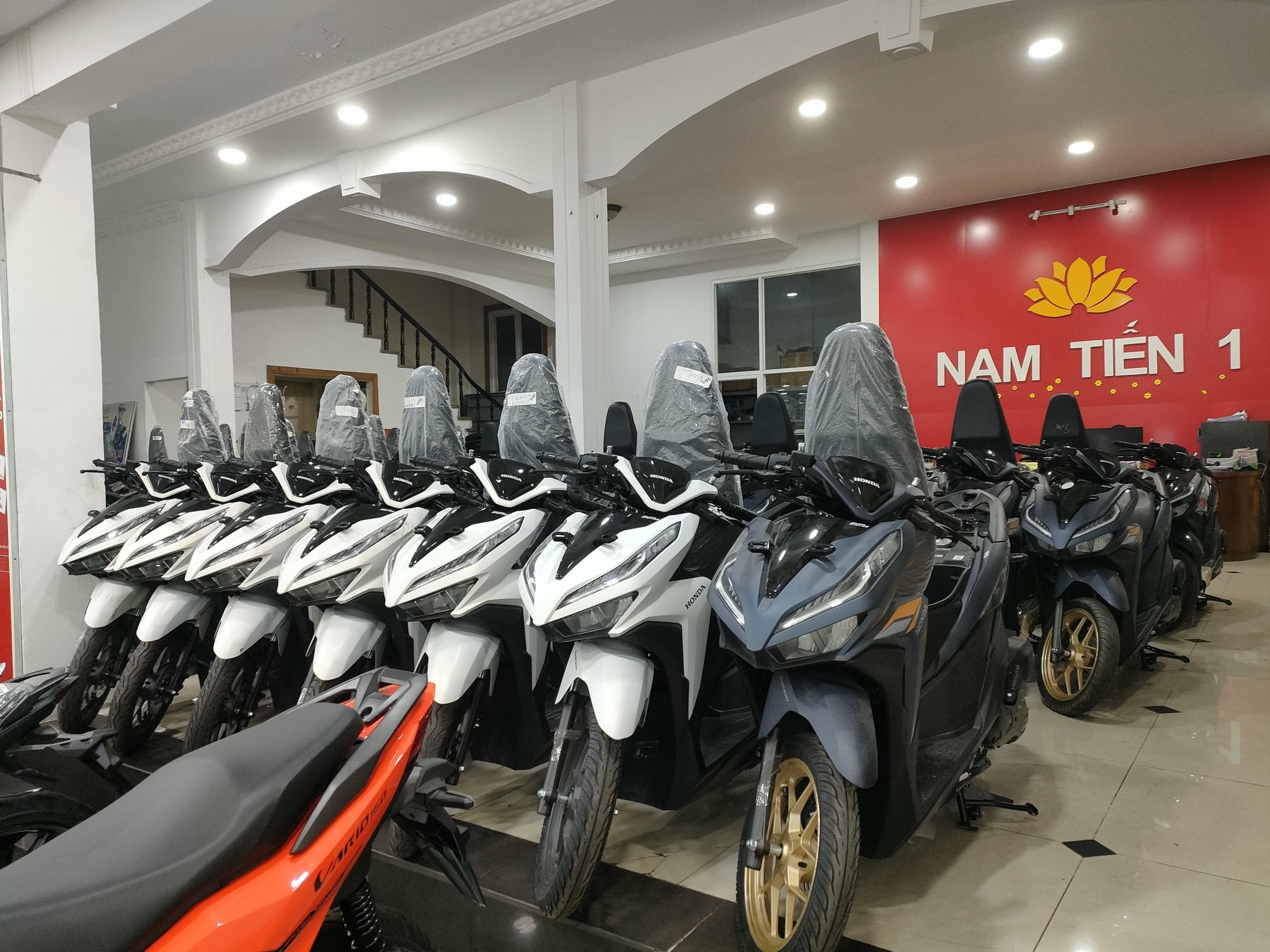 mua xe máy Honda chính hãng