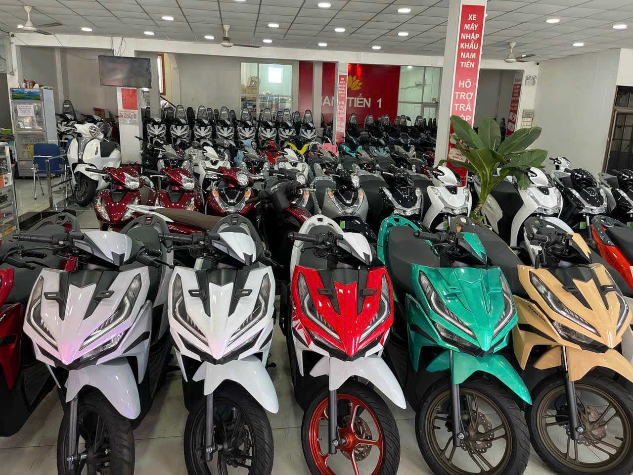 Địa chỉ xe máy Honda ủy quyền