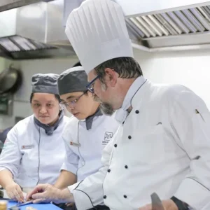 Bếp Trưởng Điều Hành