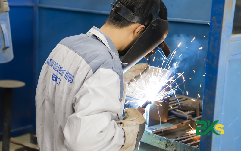 Những trăn trở thường gặp khi tìm nơi cấp chứng chỉ sơ cấp nghề Hàn