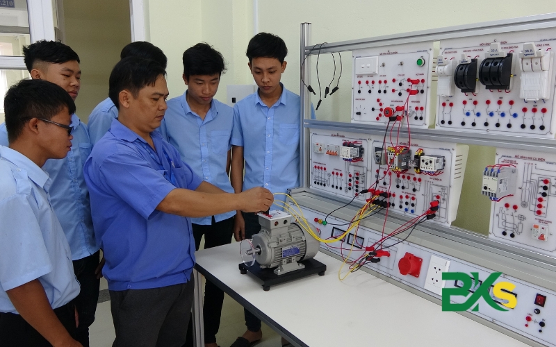 Ưu điểm khi chọn sơ cấp Điện Công nghiệp tại chungchinghe.edu.vn
