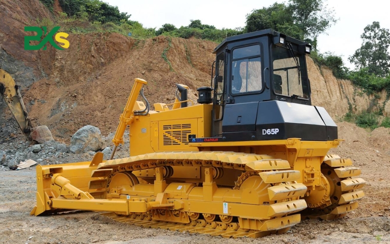 Học vận hành máy ủi bao lâu thì tốt nghiệp và có bằng?